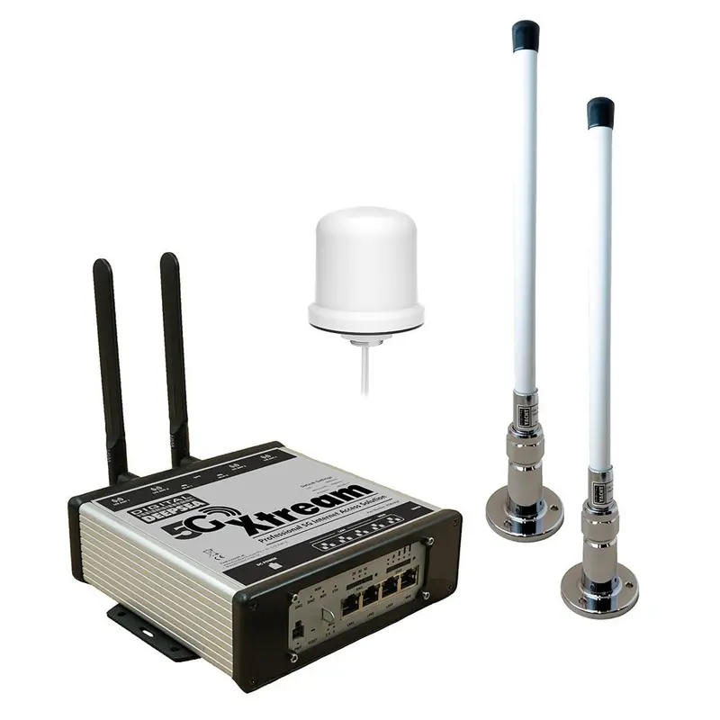 Digital Yacht 5G Xtream Marine Internet System With Triple-Antenna Setup 1