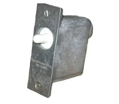 Door-Mounted Activation Switch For Automated Systems 1
